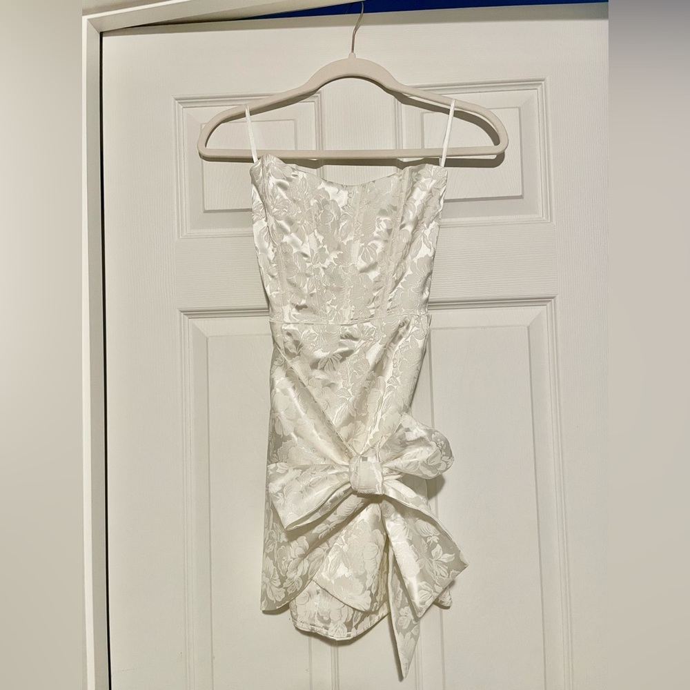 NWT!! V. Chapman Nasturtium Mini Dress in Coconut Macaron- never be worn!